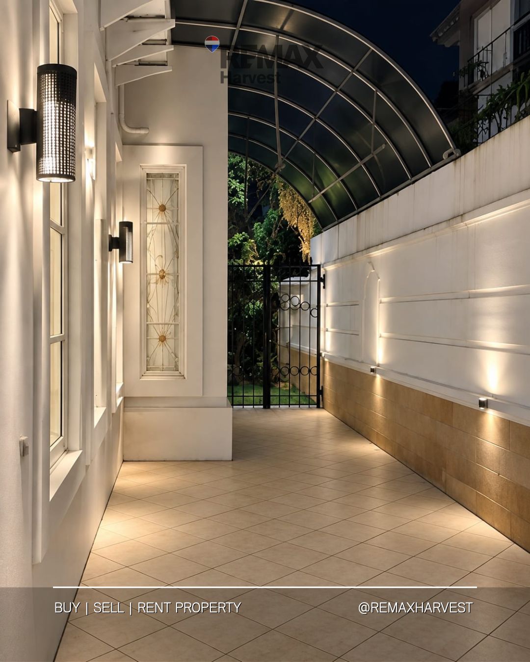 Rumah Mediteranian Taman Beverly Golf Lippo Karawaci 3