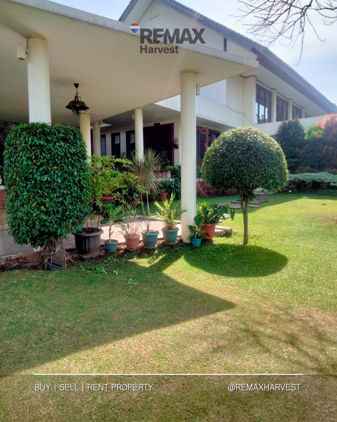 Rumah Mewah Halaman Luas Lebak Bulus 2