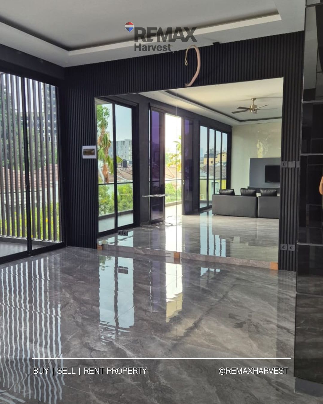 Rumah Mewah Perumahan Casa Goya Jakarta Barat 4